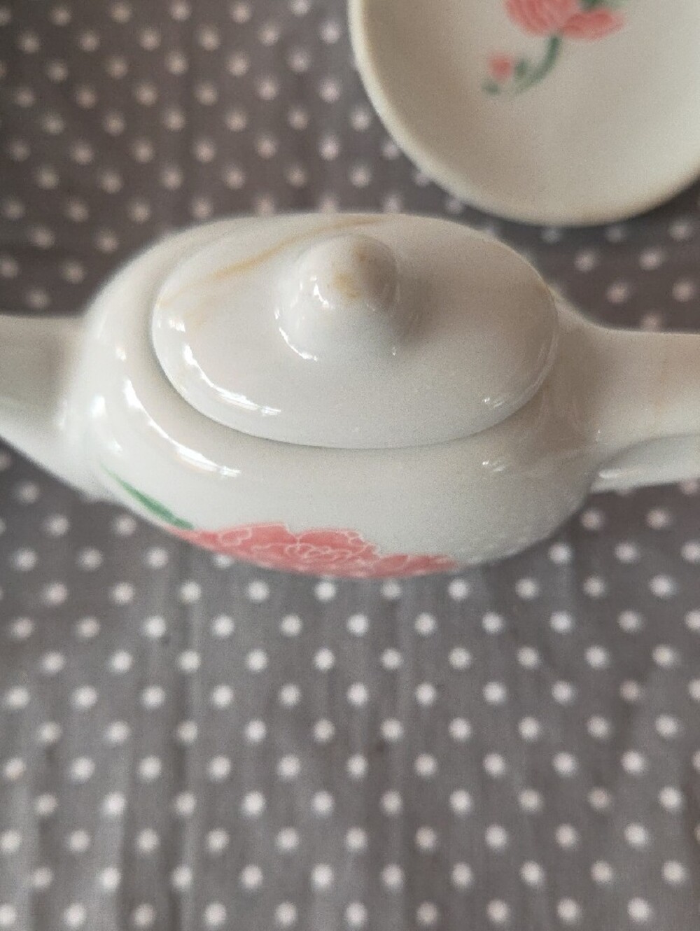 Porcelain Mini Tea Set with Pink Rose Pattern - Picture 6 of 16